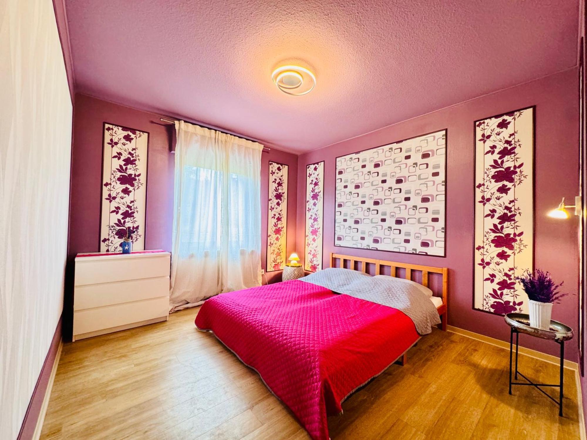 Bookeinfach Bad Ems - Private - Sauna Jacuzzi Whirlpool Swimmingpool Alahna Sup Beachvolleyball Billiards Ping Pong Cinema Theater Music Disco Ball Bbq Und Parkplaetze エクステリア 写真
