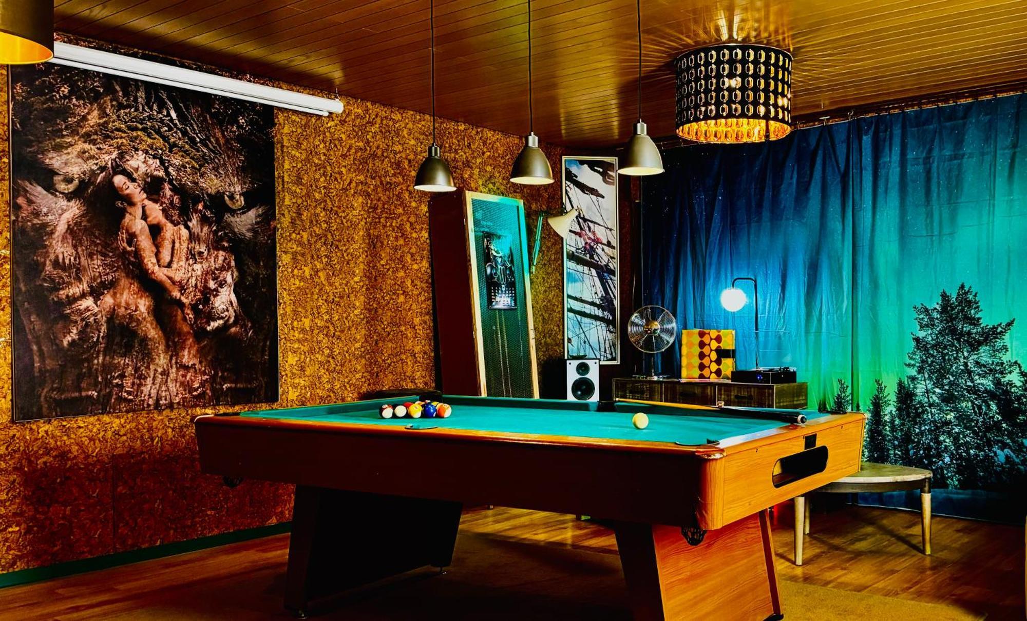 Bookeinfach Bad Ems - Private - Sauna Jacuzzi Whirlpool Swimmingpool Alahna Sup Beachvolleyball Billiards Ping Pong Cinema Theater Music Disco Ball Bbq Und Parkplaetze エクステリア 写真