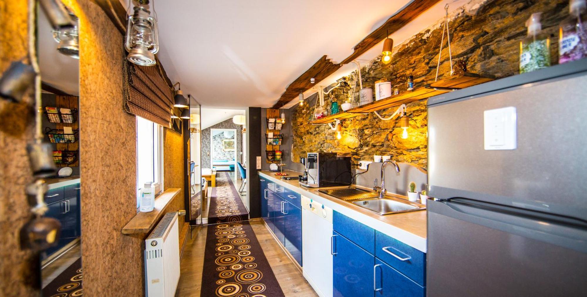 Bookeinfach Bad Ems - Private - Sauna Jacuzzi Whirlpool Swimmingpool Alahna Sup Beachvolleyball Billiards Ping Pong Cinema Theater Music Disco Ball Bbq Und Parkplaetze エクステリア 写真