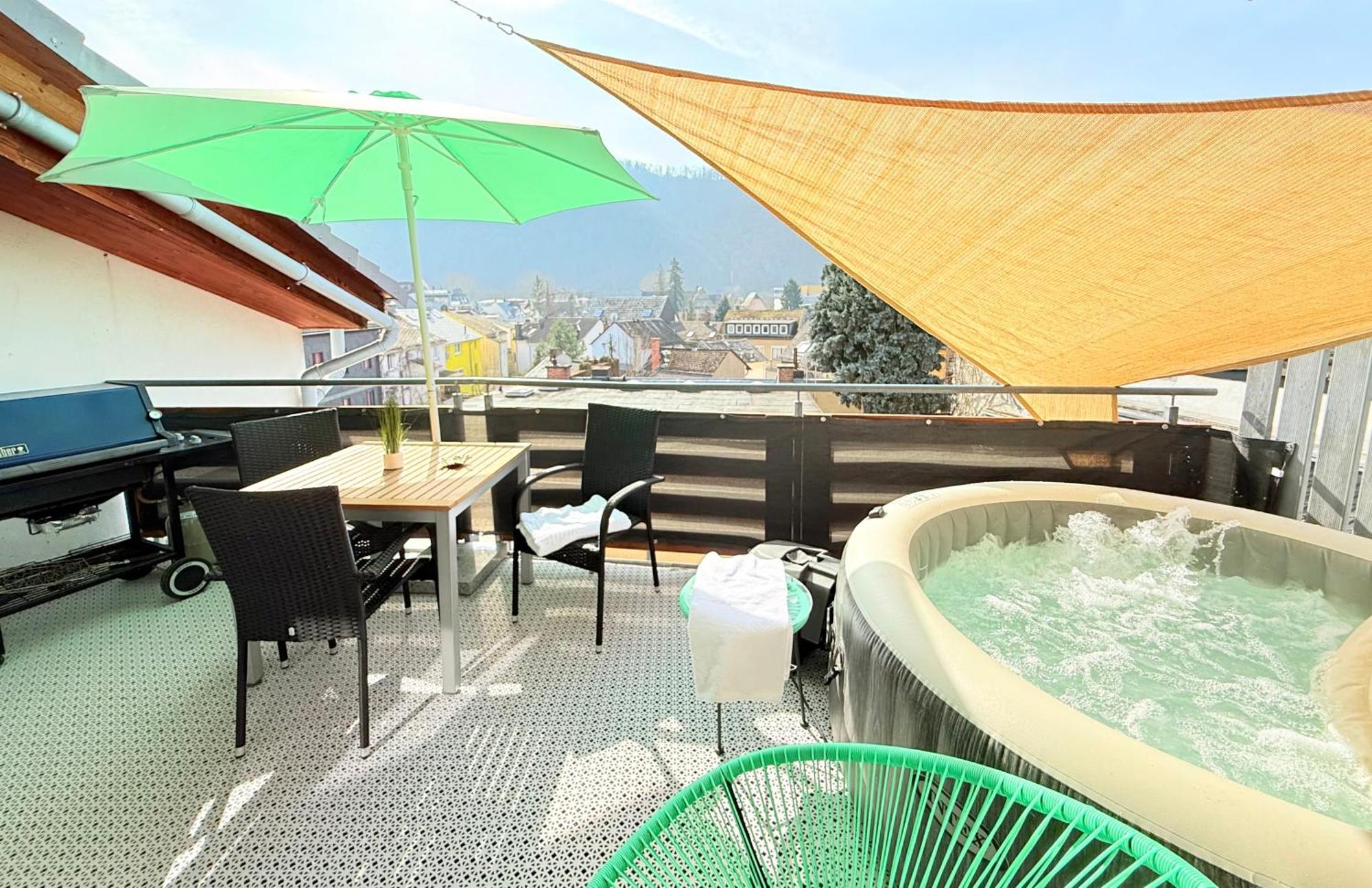 Bookeinfach Bad Ems - Private - Sauna Jacuzzi Whirlpool Swimmingpool Alahna Sup Beachvolleyball Billiards Ping Pong Cinema Theater Music Disco Ball Bbq Und Parkplaetze エクステリア 写真