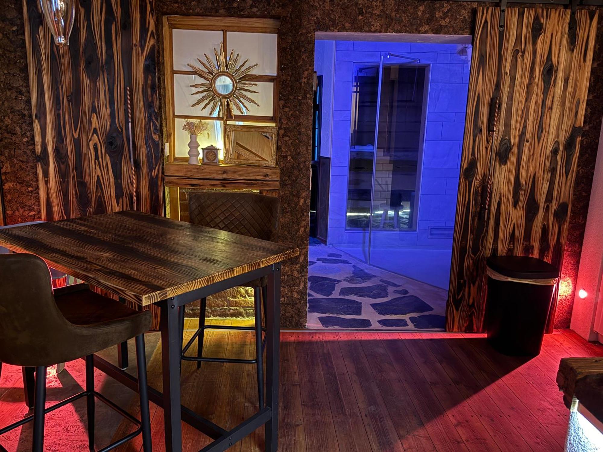 Bookeinfach Bad Ems - Private - Sauna Jacuzzi Whirlpool Swimmingpool Alahna Sup Beachvolleyball Billiards Ping Pong Cinema Theater Music Disco Ball Bbq Und Parkplaetze エクステリア 写真